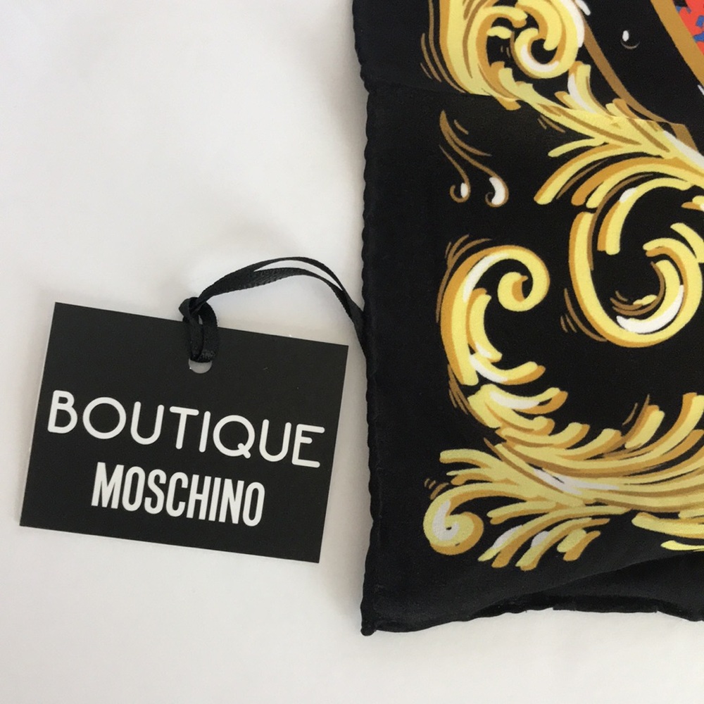 Boutique Moschino Scarf Olive Oyl Snorkeling Silk - Picture 4 of 8